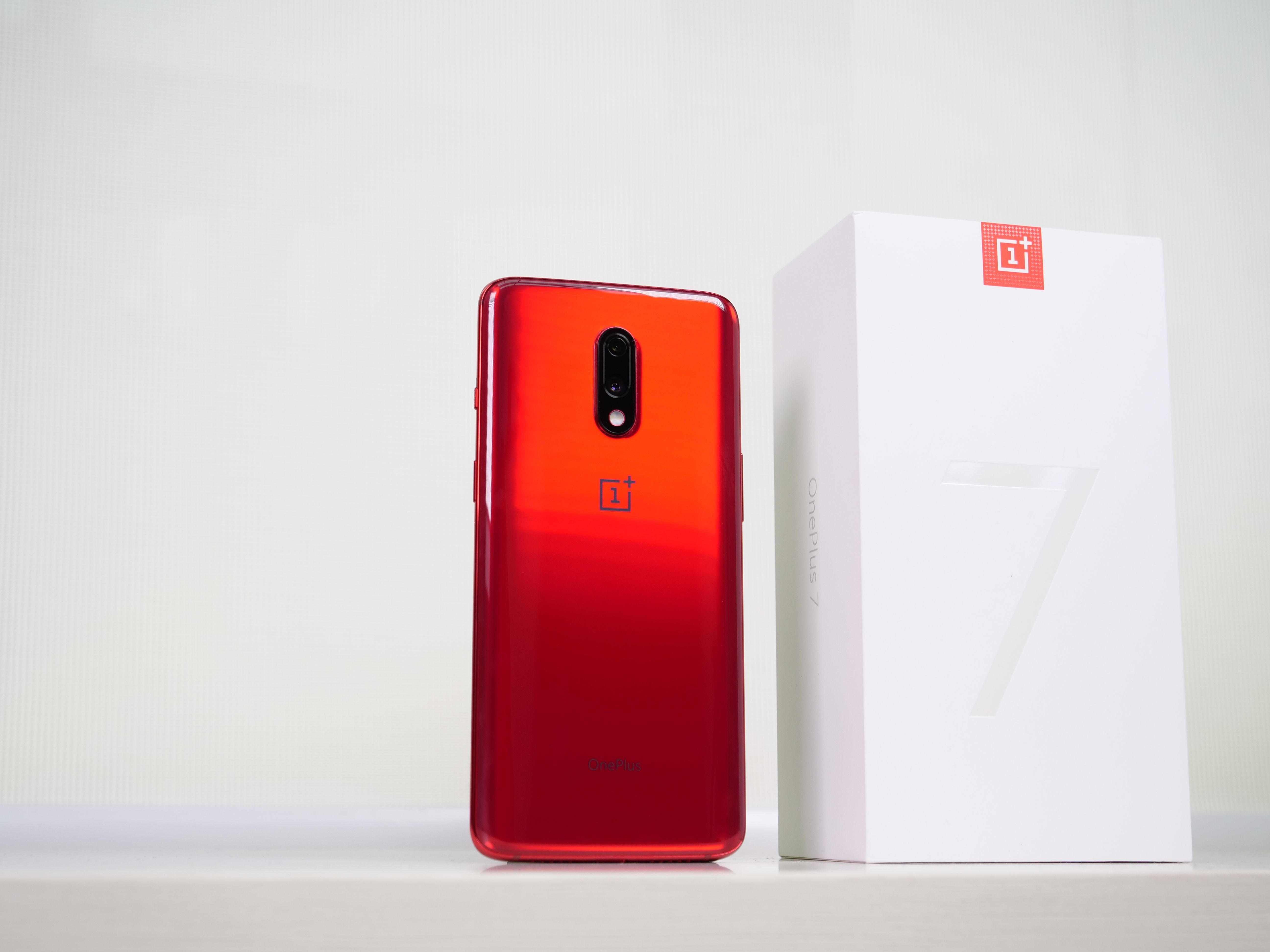 Oneplus 7 hot sale dual speakers